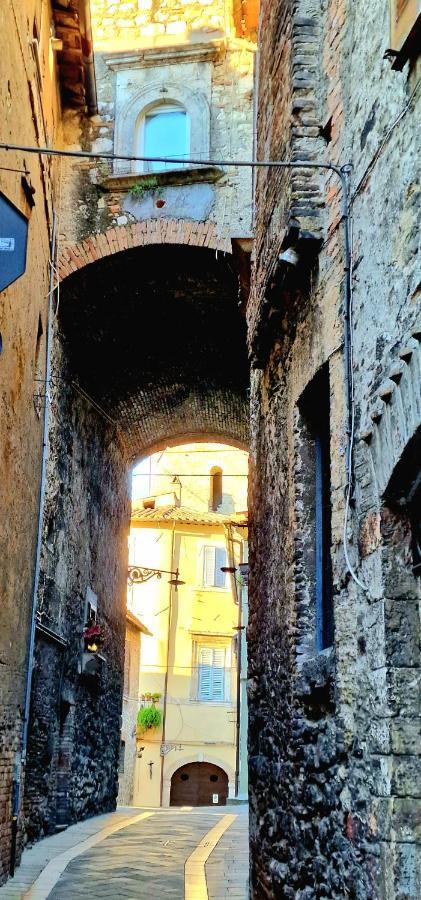 La Casetta Del Vicolo Narni Bagian luar foto